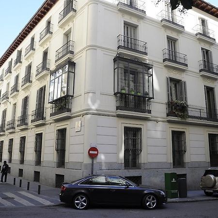 Gran Via Suites Madrid Exterior foto