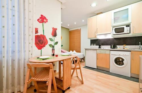 Gran Via Suites Madrid Exterior foto